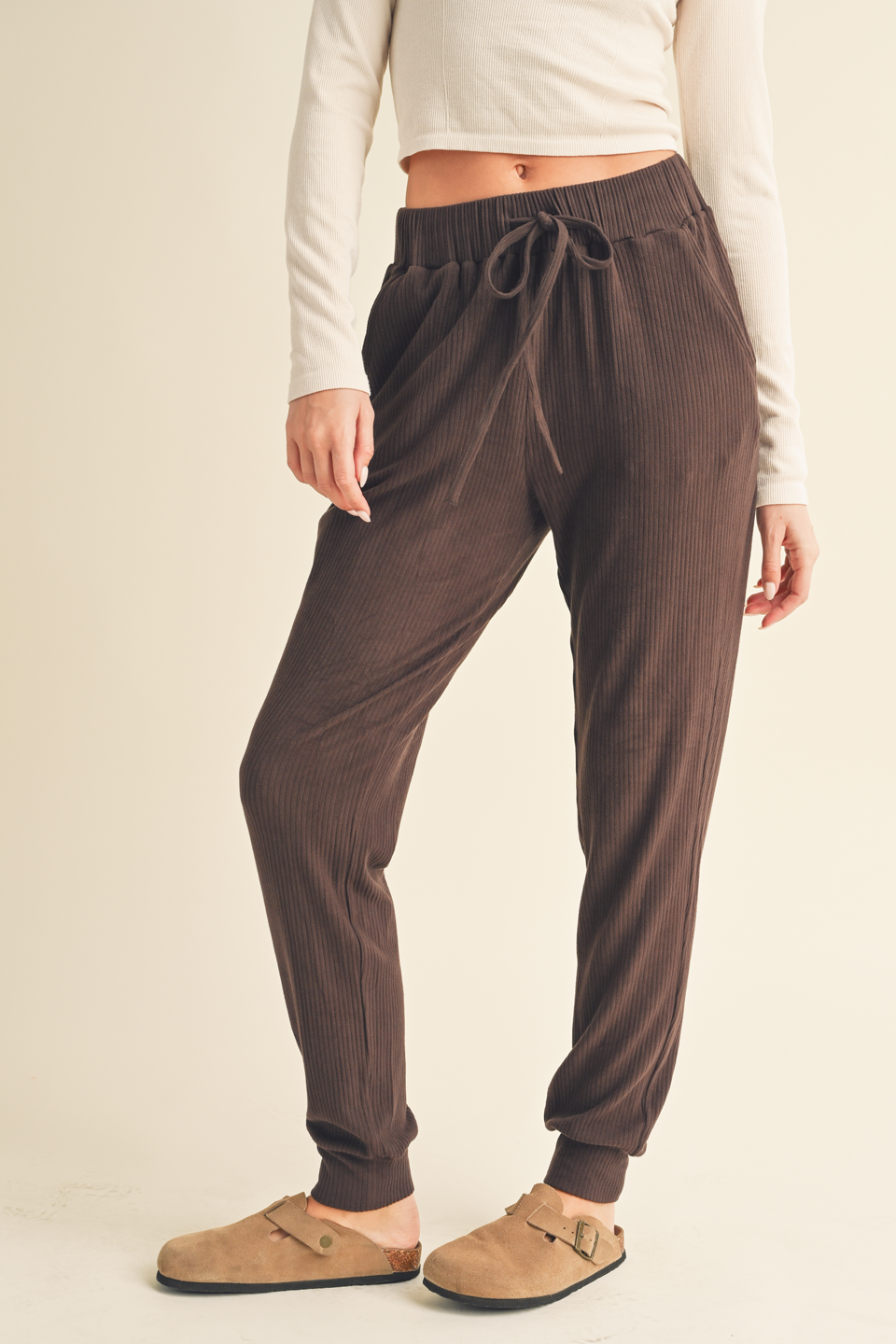 ribbed pants in chocolate 