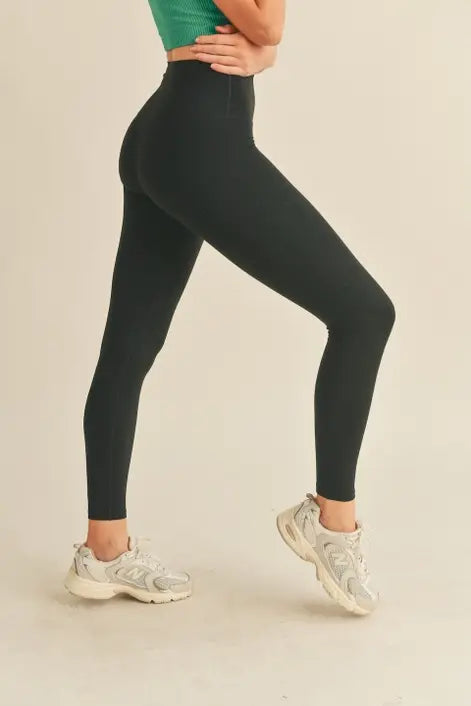 Black Aligned Performance High-Rise Leggings in Black